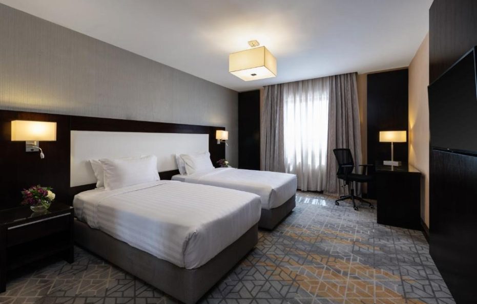 نافيتي وارويك