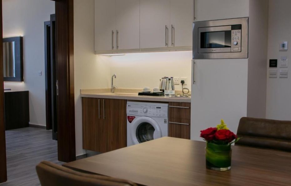 اجنحة حفاوة