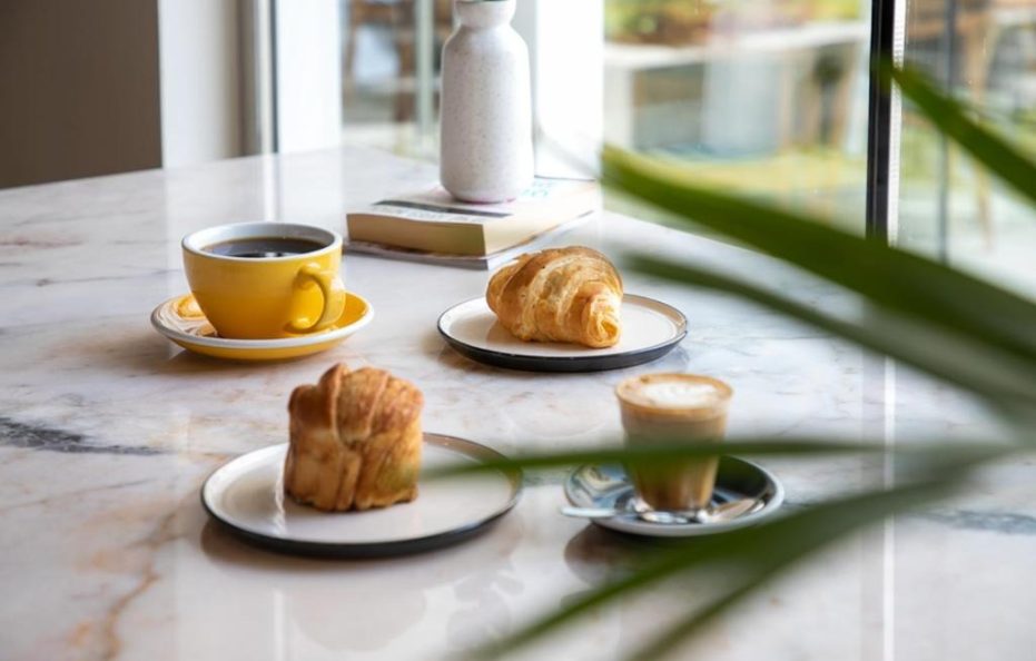 اجنحة حفاوة