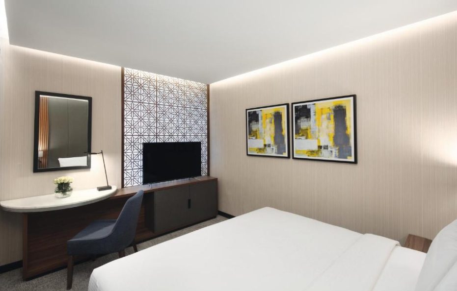 أنوار المدينة موفنبيك