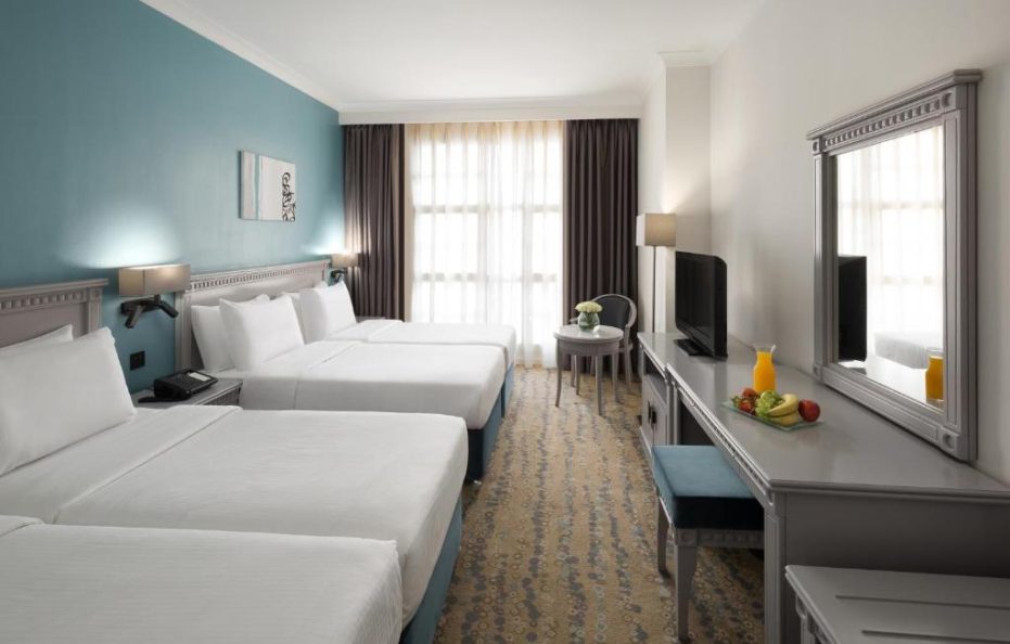 أنوار المدينة موفنبيك