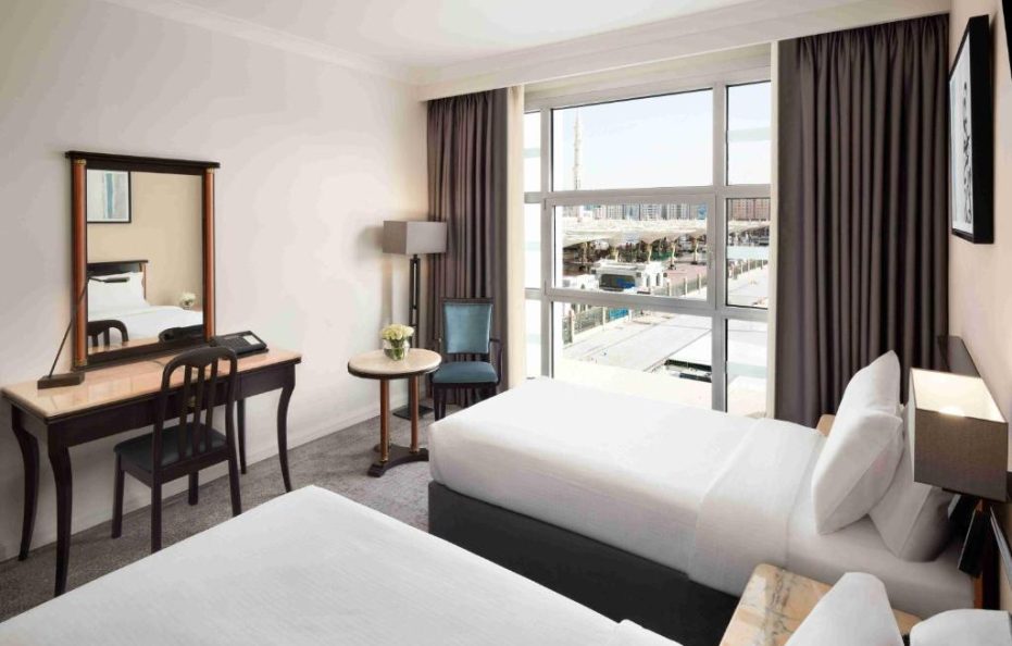 أنوار المدينة موفنبيك