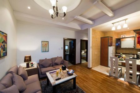 دليل السياحة الدينية في مكة والمدينة: رحلة روحانية متكاملة