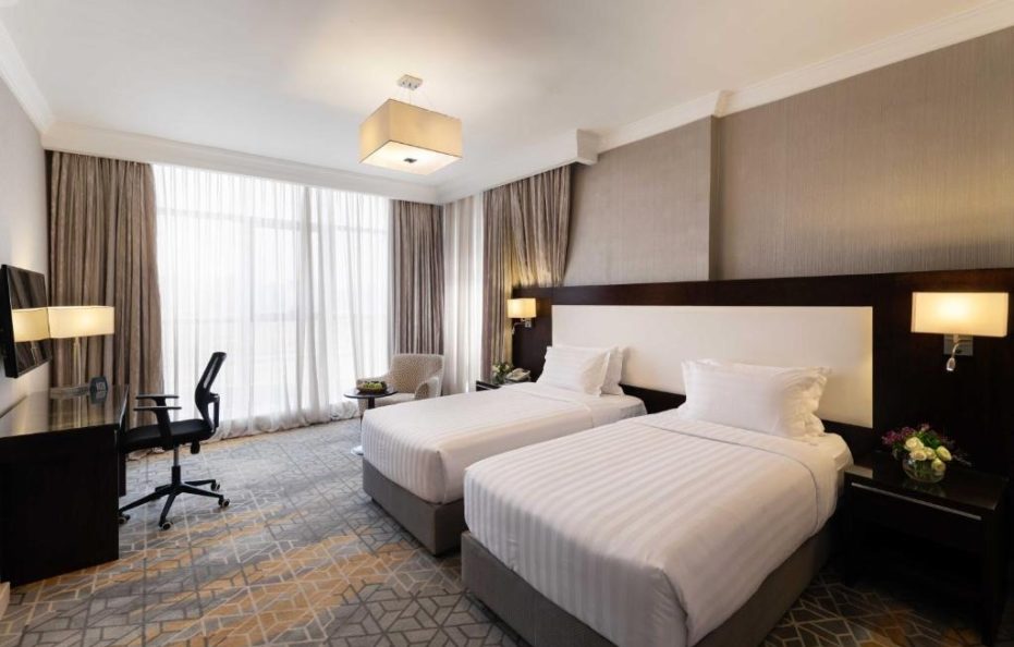 نافيتي وارويك