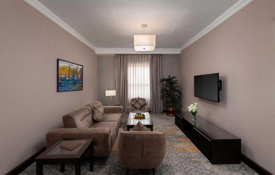 نافيتي وارويك