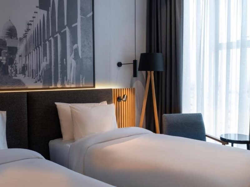 غرفة قياسية إطلالة على المدينة – فندق راديسون المدينة المنورة