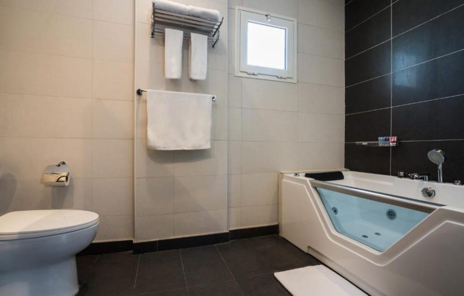 نافيتي وارويك الدمام