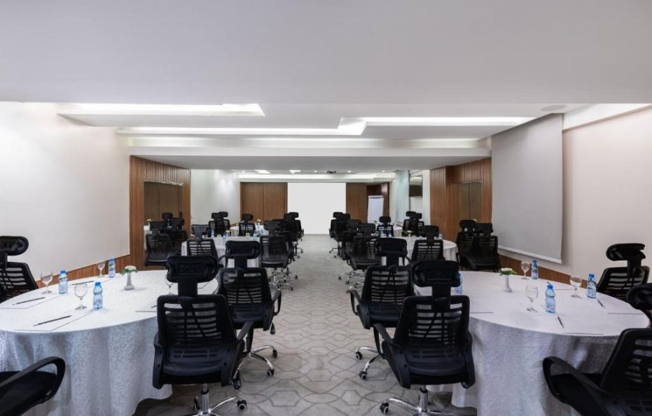 نافيتي وارويك