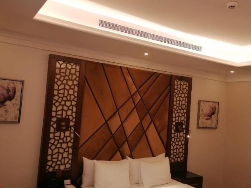 جناح جونيور كينغ –  بودل قريش