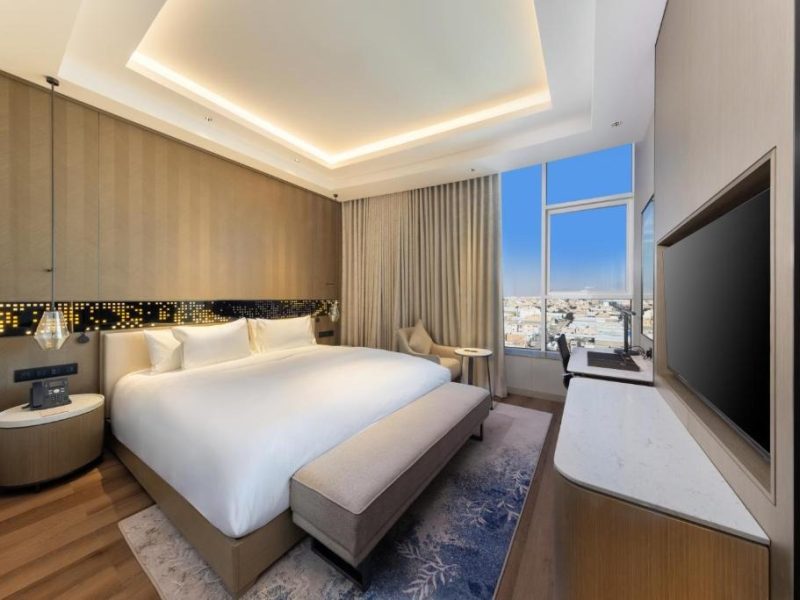 جراند ديلوكس بسرير كينغ- بريرا حفر الباطن