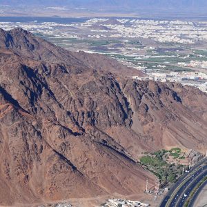 صورة جبل أحد في المدينة المنورة، أحد أبرز المعالم التاريخية المرتبطة بالسيرة النبوية ومعركة أحد.