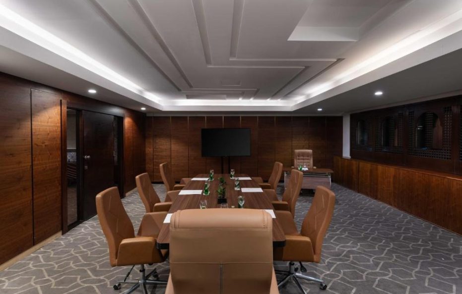 نافيتي وارويك