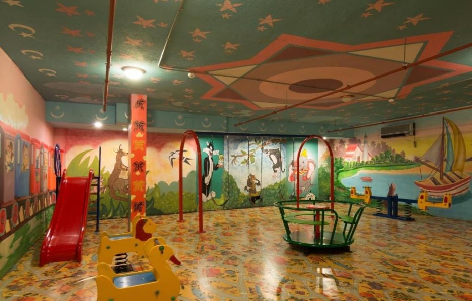 بودل الشاطئ