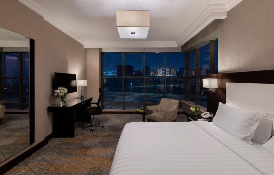 نافيتي وارويك