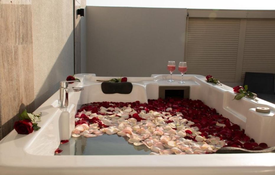 اجنحة حفاوة