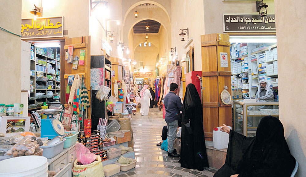 سوق القيصرية التراثي في الأحساء من الاسواق الشعبية في السعودية