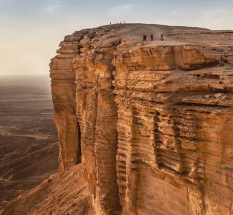 حافة العالم